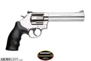 Smith & Wesson 686 PLUS Distinguished Combat 357 Magnum